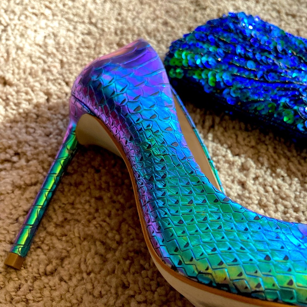 Steve Madden Color changing heel with sequin clutch bag